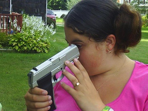 Women Shoots Herself In The Head Taking Selfie