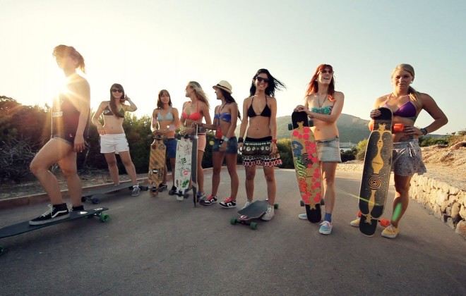 More Hot Girls Bombing Big Hills